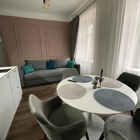 Apartment Von Cruss In *