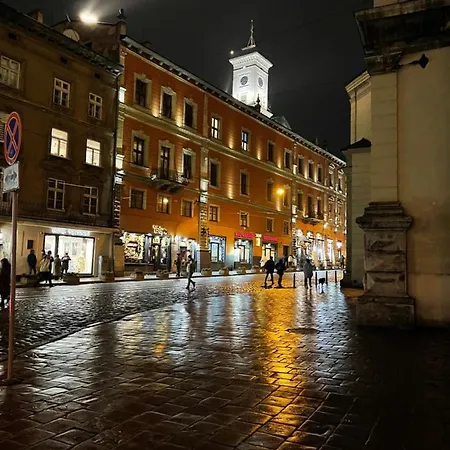 Von Cruss In * Lviv