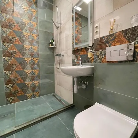 Von Cruss In Apartman